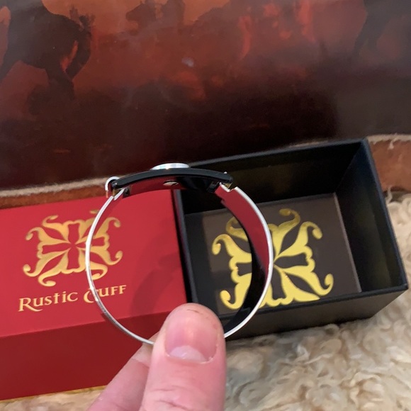 Rustic Cuff - Picture 4 of 6